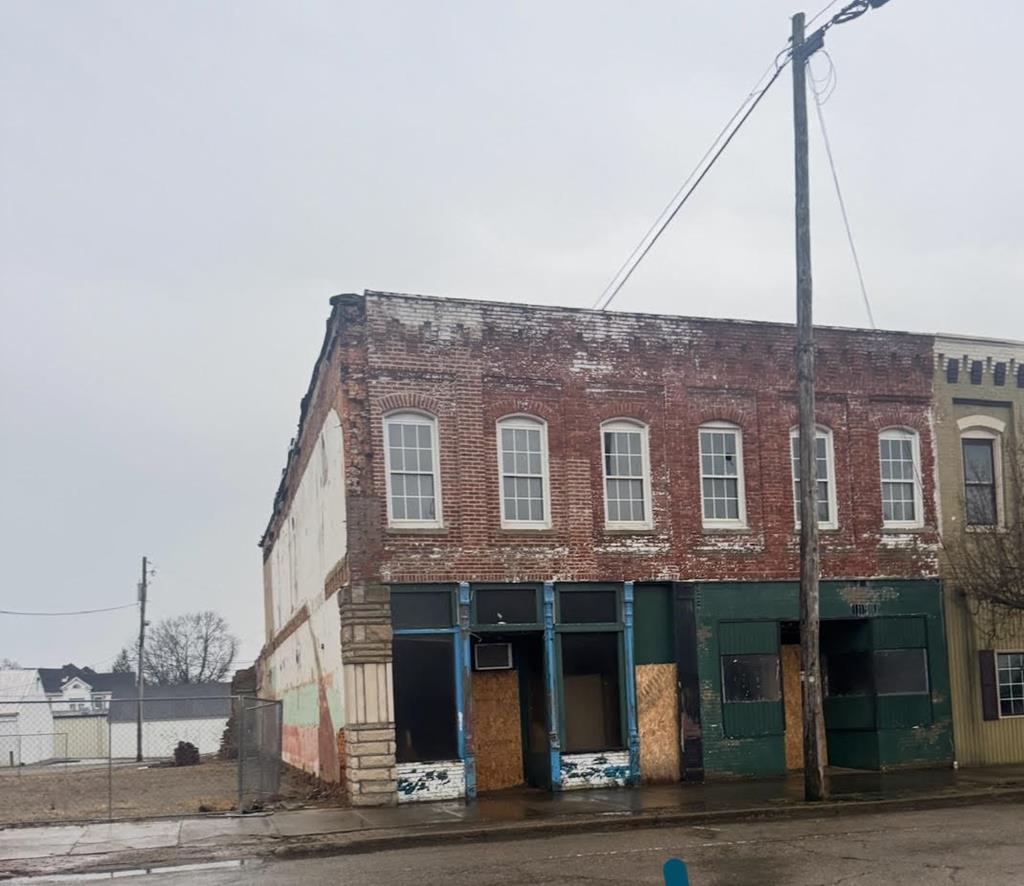122-124 2ND ST 122-124 2ND ST, Wellston, State: OH 45692