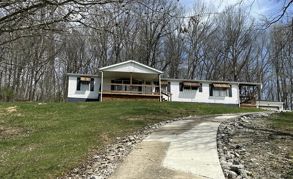 281 Pattonsville Road 281 Pattonsville Road, Jackson, OH 45640