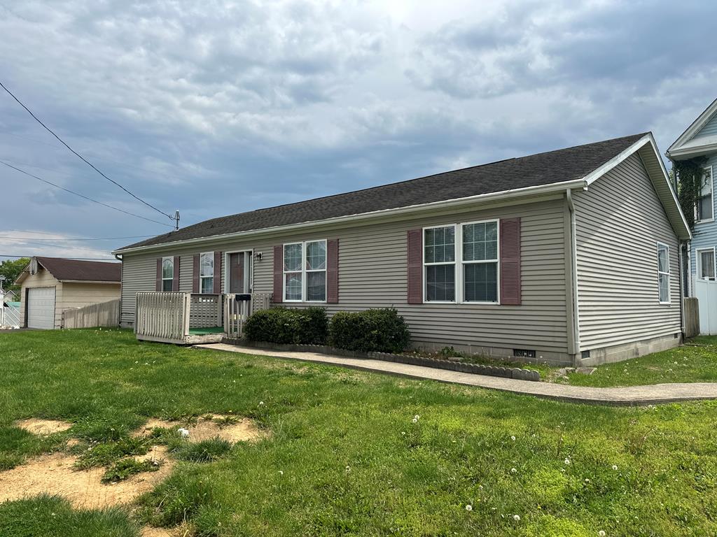 76 N High Street Jackson, OH 45640